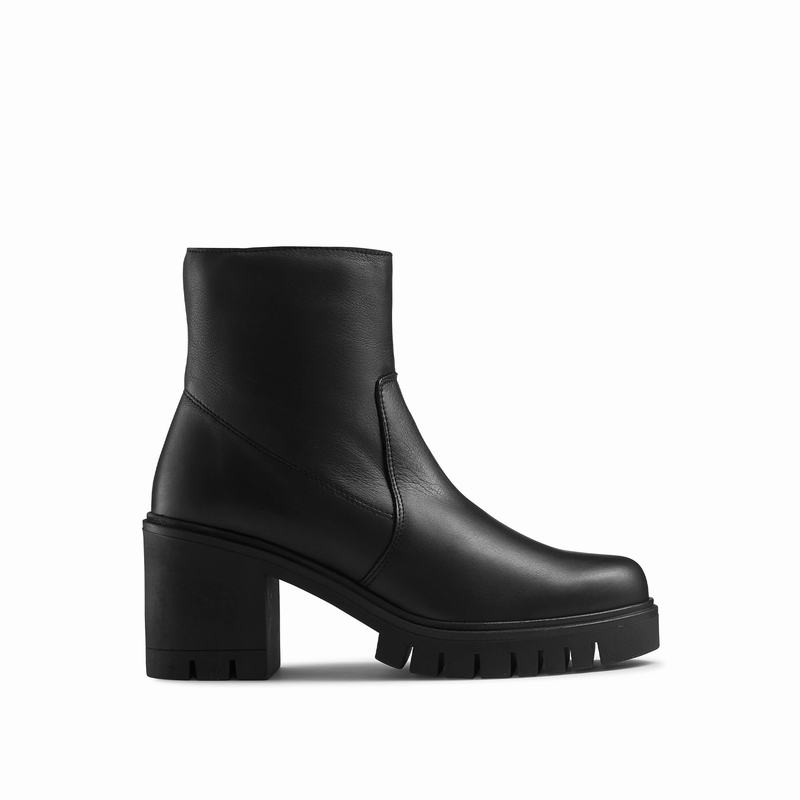 Russell & Bromley Kickstart Womens Mid Heel Boots Black |FKP978RF|